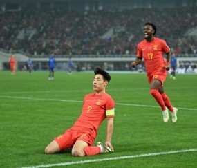 乐竞体育官网-成小组首支备战18强赛球队 中国男足大连低调开练